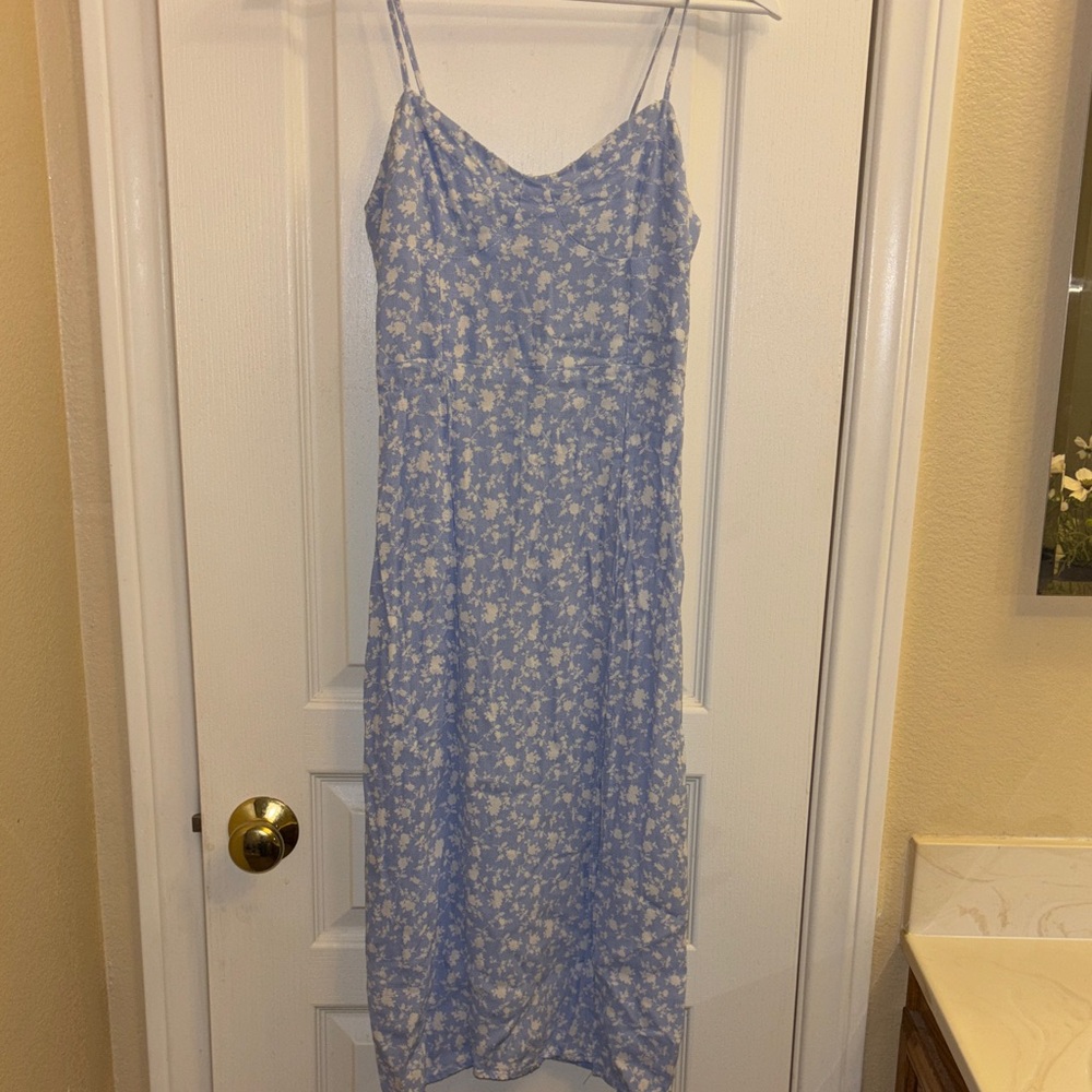 Forever 21 Blue Floral Dress
